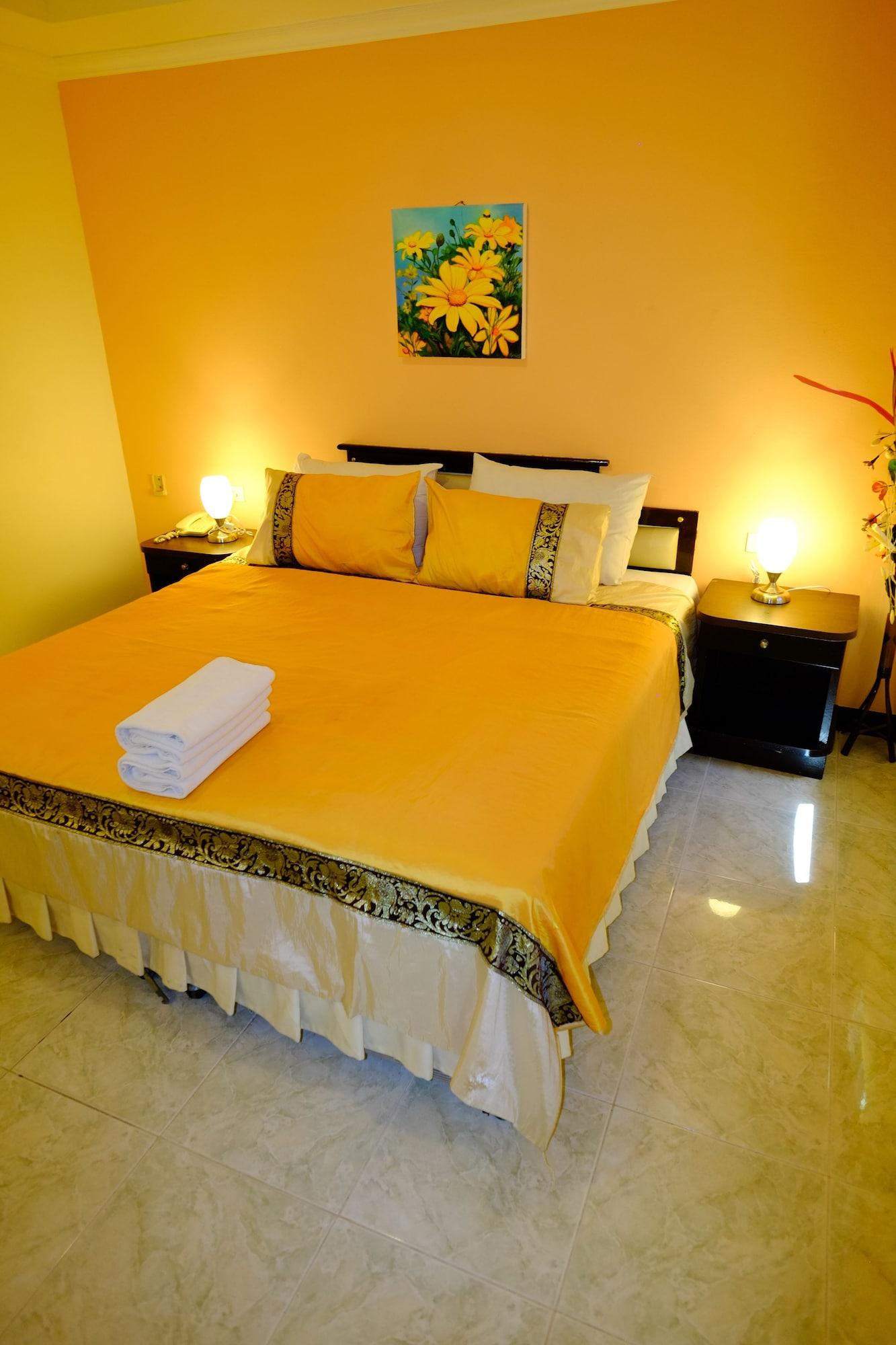 Patong Adonis Guest House מראה חיצוני תמונה