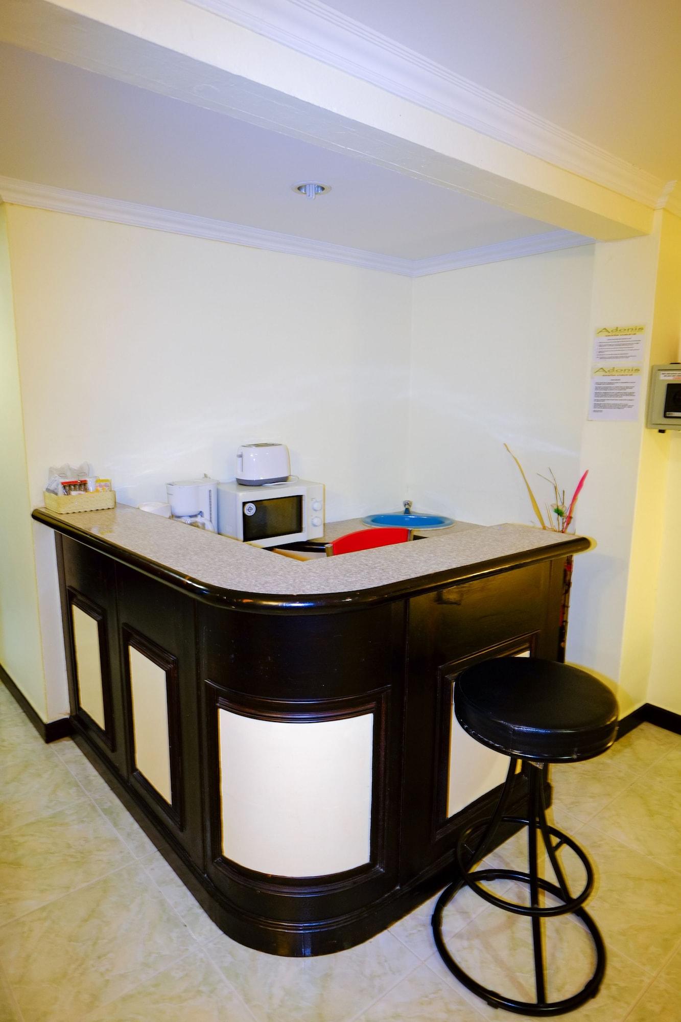 Patong Adonis Guest House מראה חיצוני תמונה