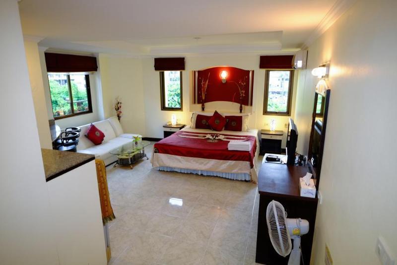 Patong Adonis Guest House מראה חיצוני תמונה